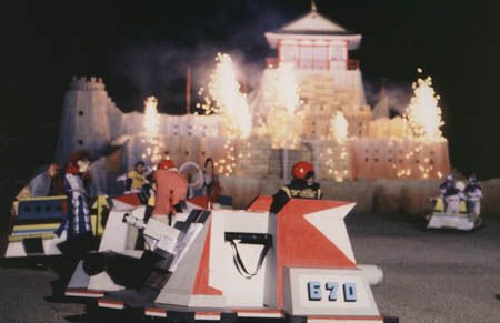 Tantangan terkahir di Takeshi Castle! Ayo ikutan dan menangkan hadiahnya © TBS