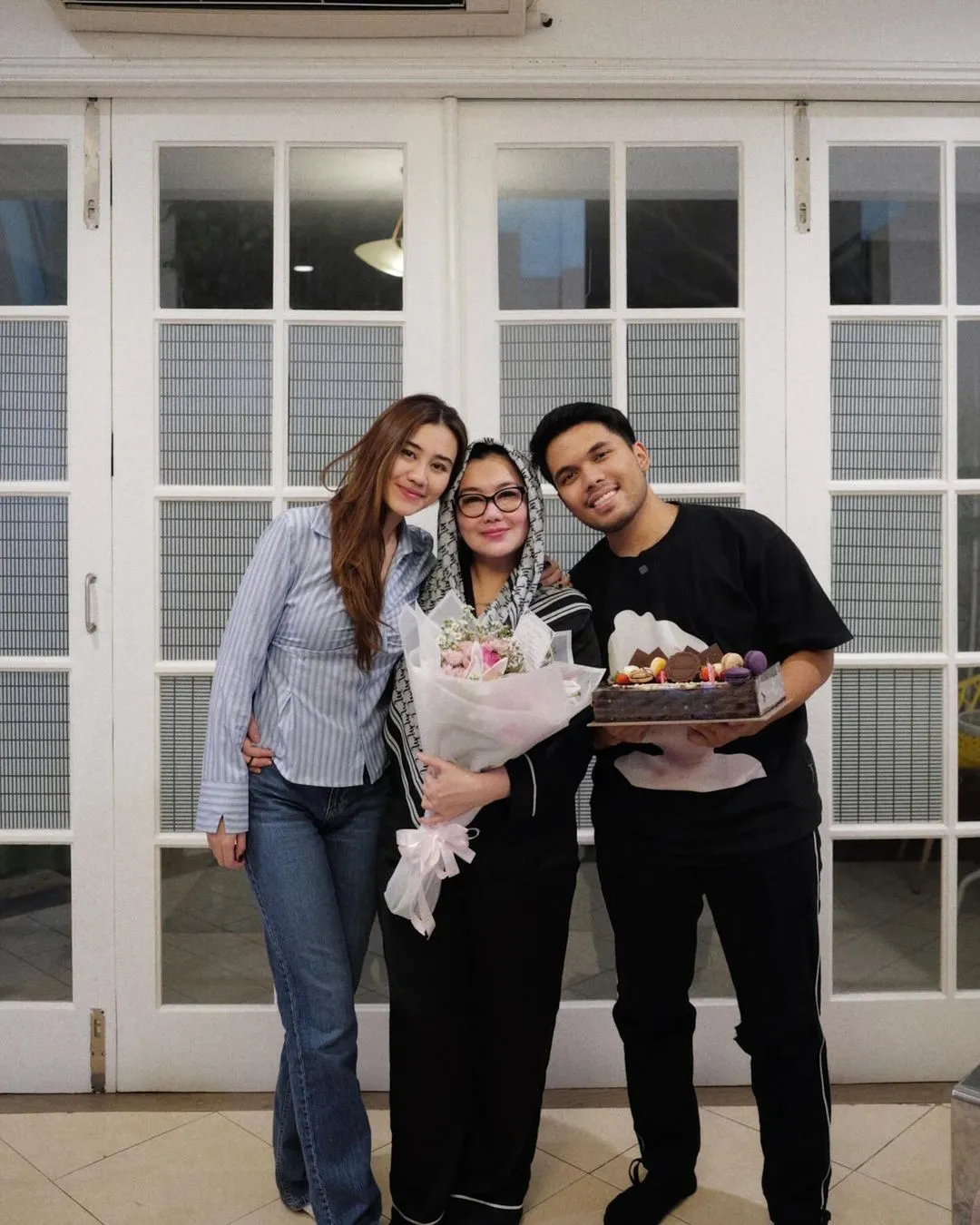 Potret Thariq Halilintar sudah dapat restu calon mertua (credit: Instagram.com/aaliyah.massaid/)