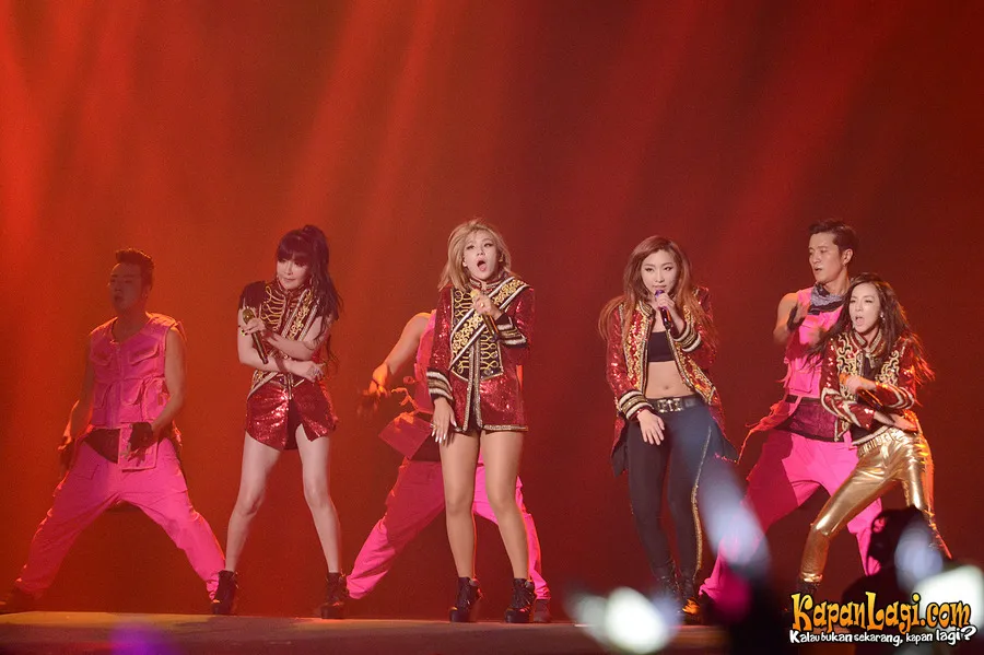 Konser 2NE1 All Or Nothing yang digelar Minggu (08/6) malam di MEIS Jakarta Utara. Foto: KapanLagi.com®/Bambang E Ros