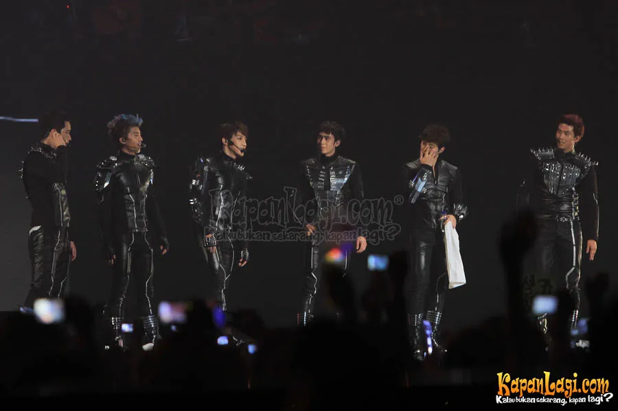 2PM ketika tampil pada 8 Desember 2012 di Jakarta ©KapanLagi.com®