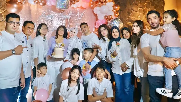  (credit: Instagram.com/tanianadiraa/)