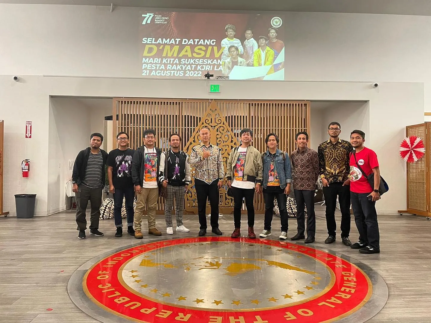 (credit: instagram.com/rianekkypradipta)