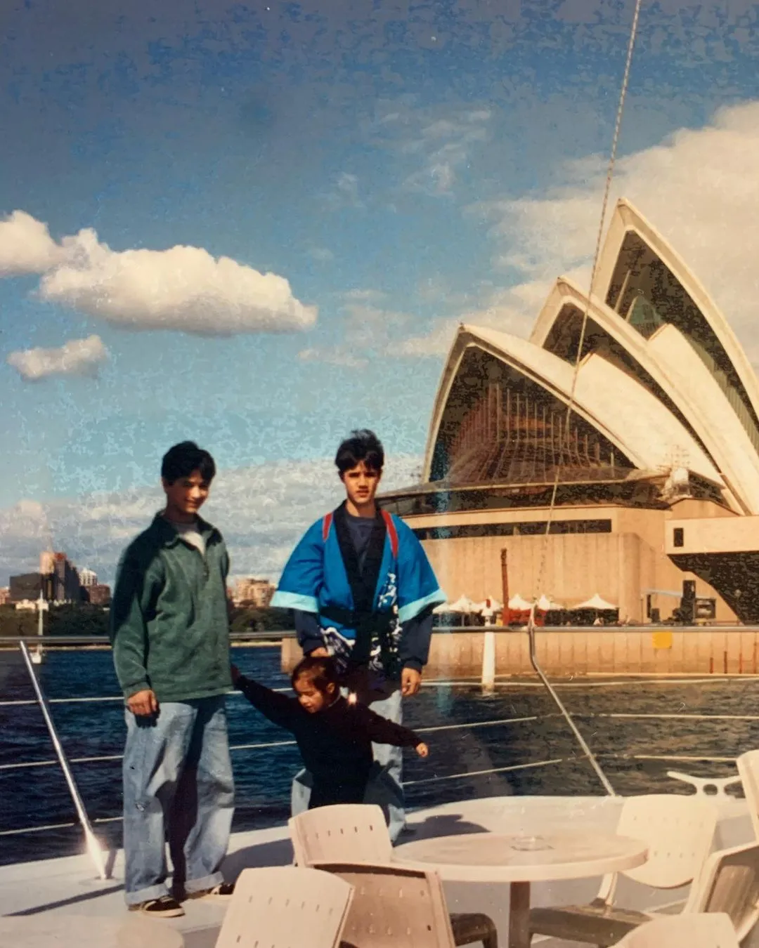 Masa Muda Tjok Gus Suami Happy Salma (Credit: Instagram/mayakerthyasa)