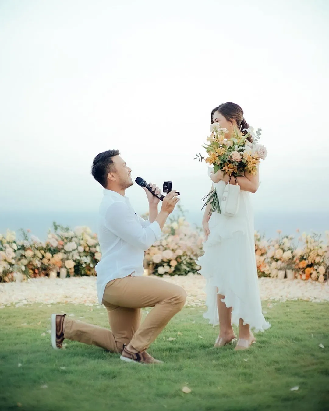 Potret Tunangan Jessica Mila dan Yakup Hasibuan (Credit: Instagram/jscmila)