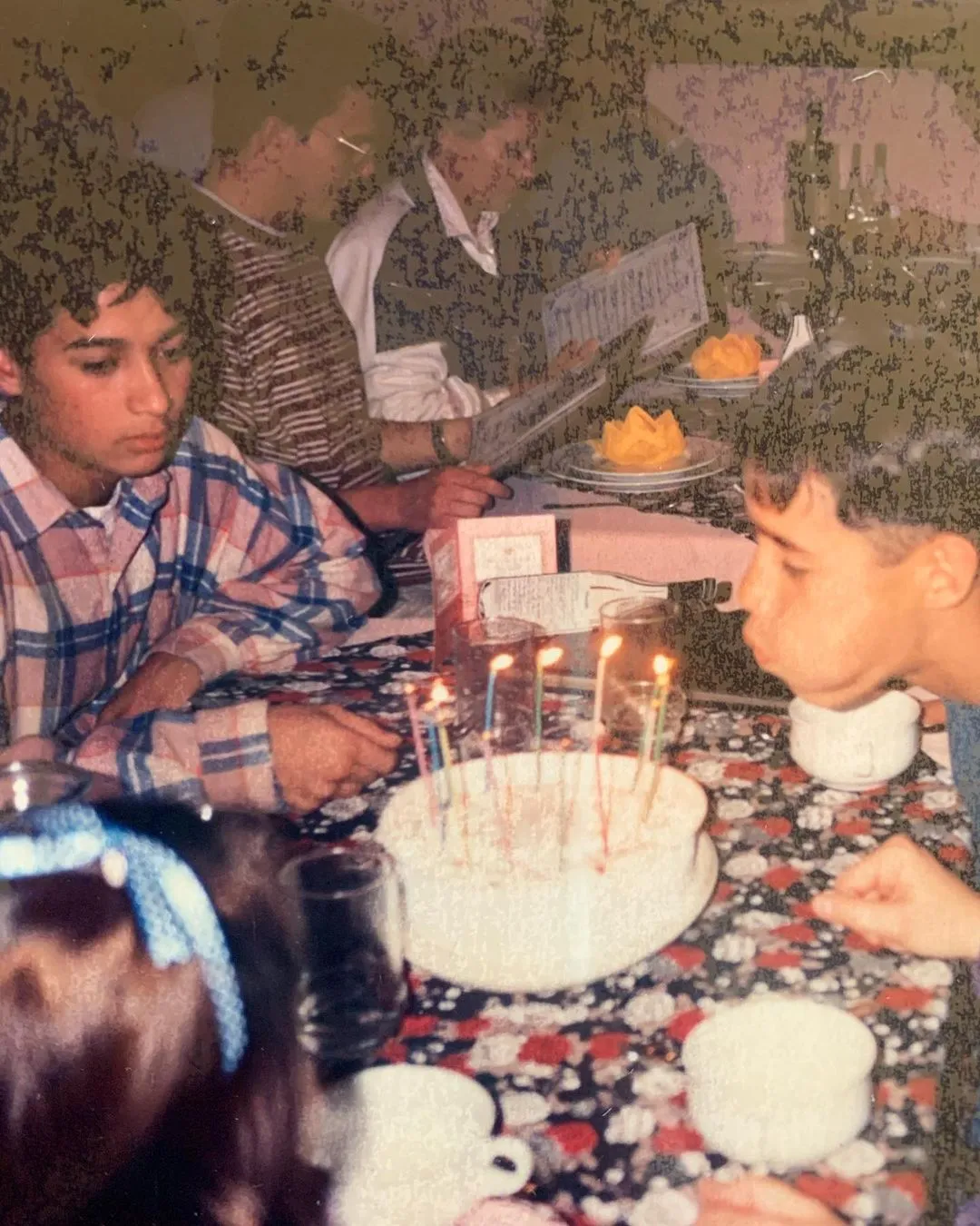 Masa Muda Tjok Gus Suami Happy Salma (Credit: Instagram/mayakerthyasa)