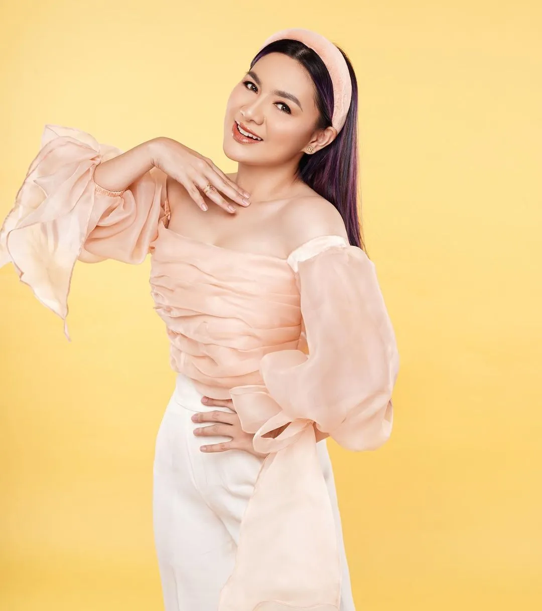 Potret Vicky Shu (Credit: Instagram/vickyshu)