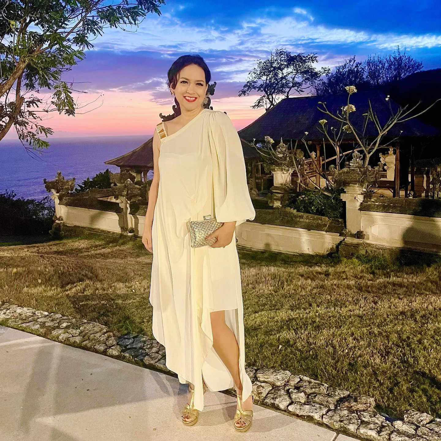 (credit: instagram.com/irawbw)