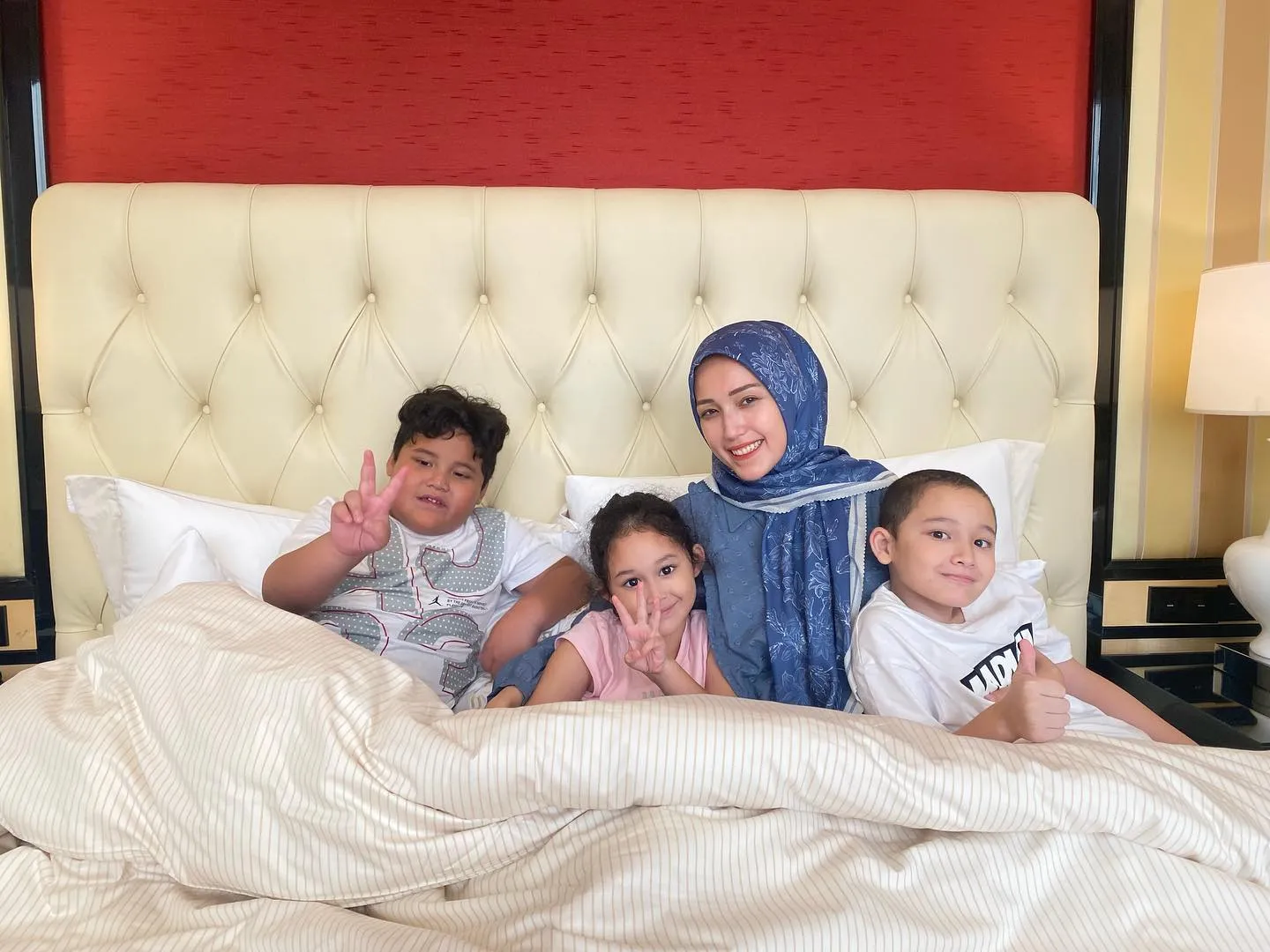 (credit: instagram.com/adeliapasha)