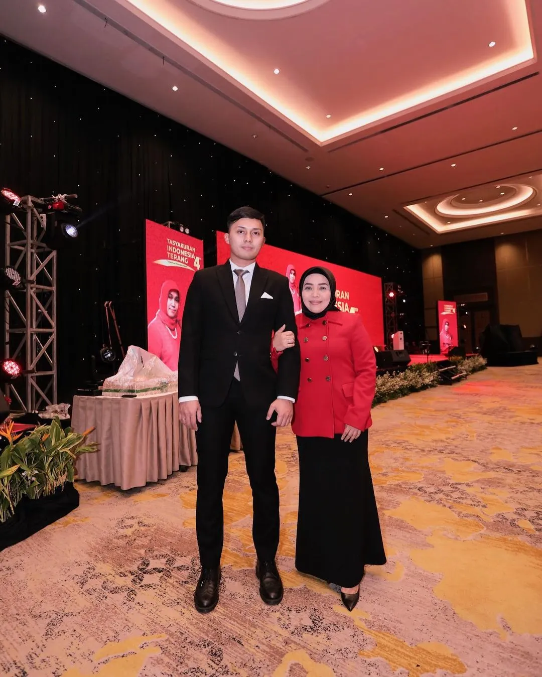 Potret Muzdalifah dan Fadel Islami (Credit: Instagram/muzdalifah999)