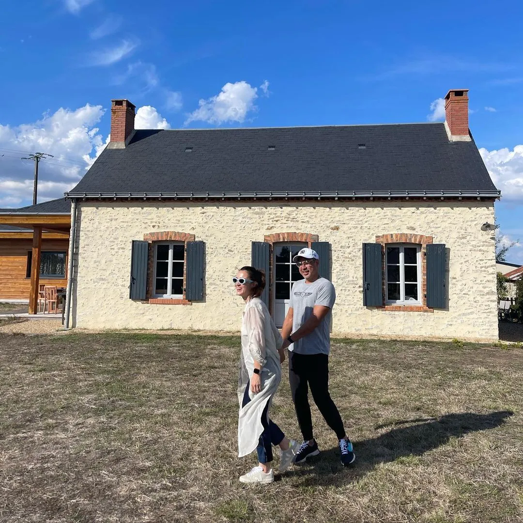 Potret Julie Esttele di Prancis (Credit: Instagram/julstelle)