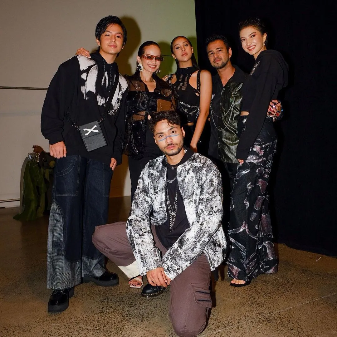 Potret Enzy Storia Bersama Selebritis Lain (Credit: Instagram/enzystoria)