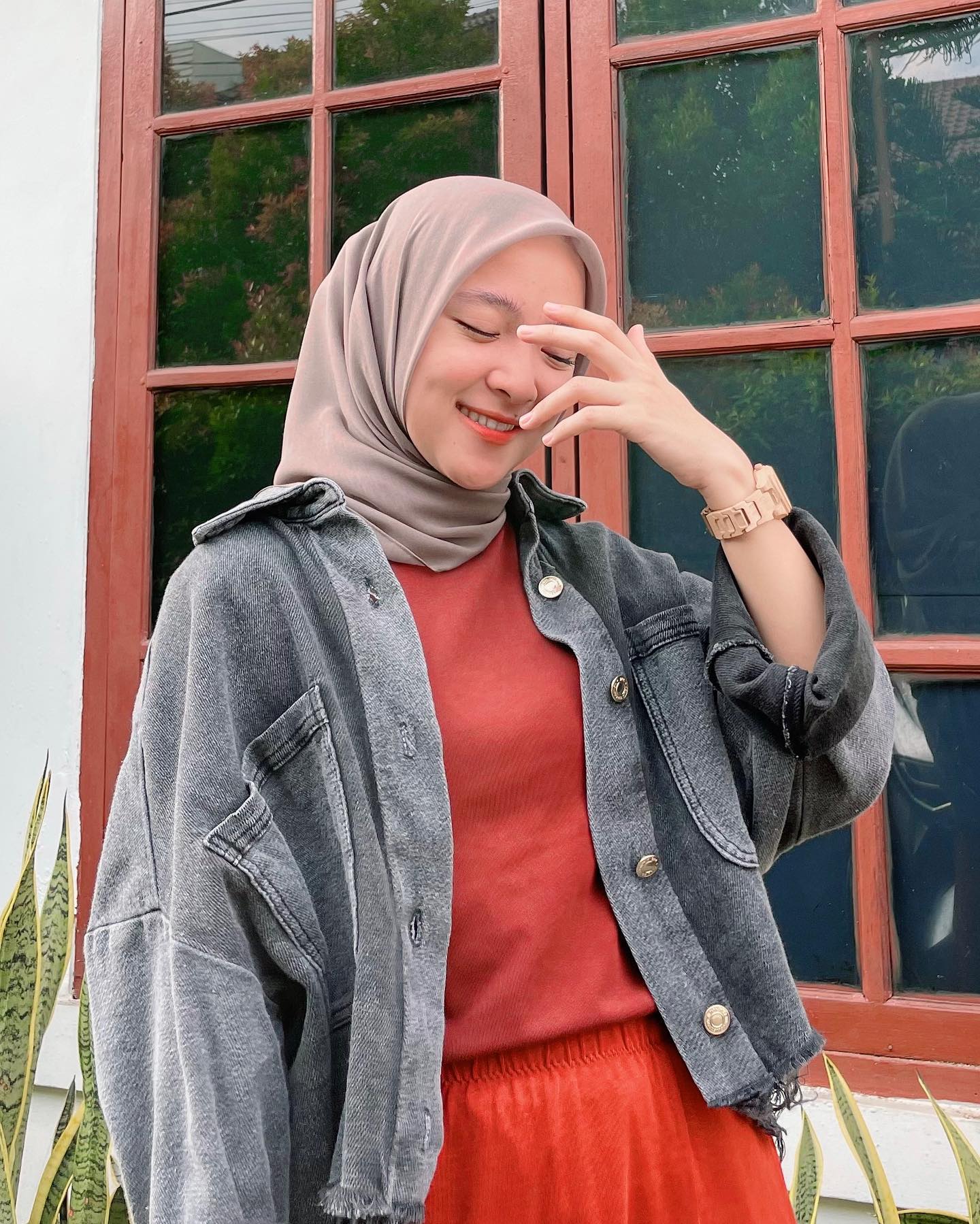 7 Foto Terbaru Nissa Sabyan dari Bangun Tidur - Tampil Makin Stylish, Dapat  Banyak Pujian Cantik - Kapanlagi.com