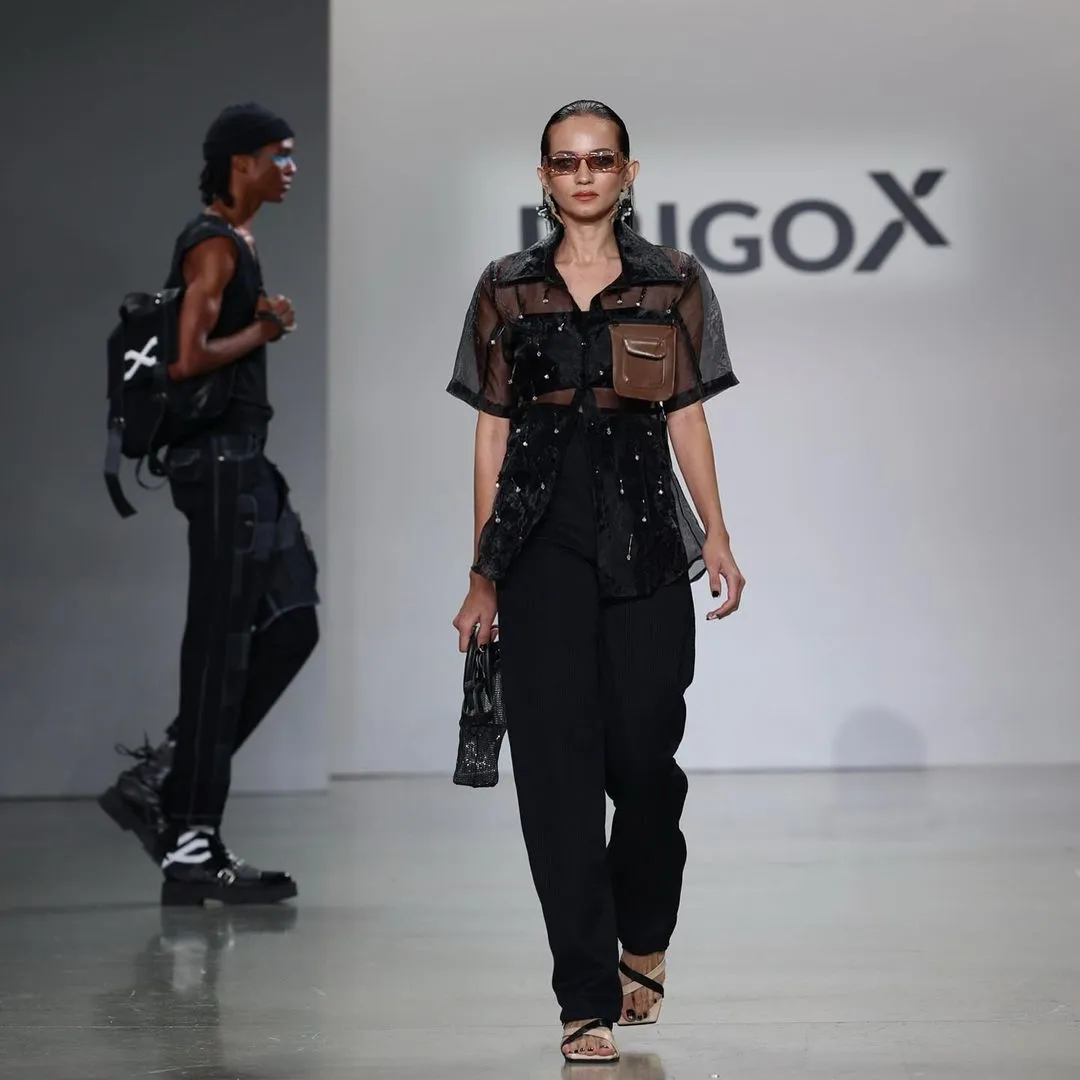 Potret Enzy Storia di New York Fashion Week (Credit: Instagram/enzystoria)