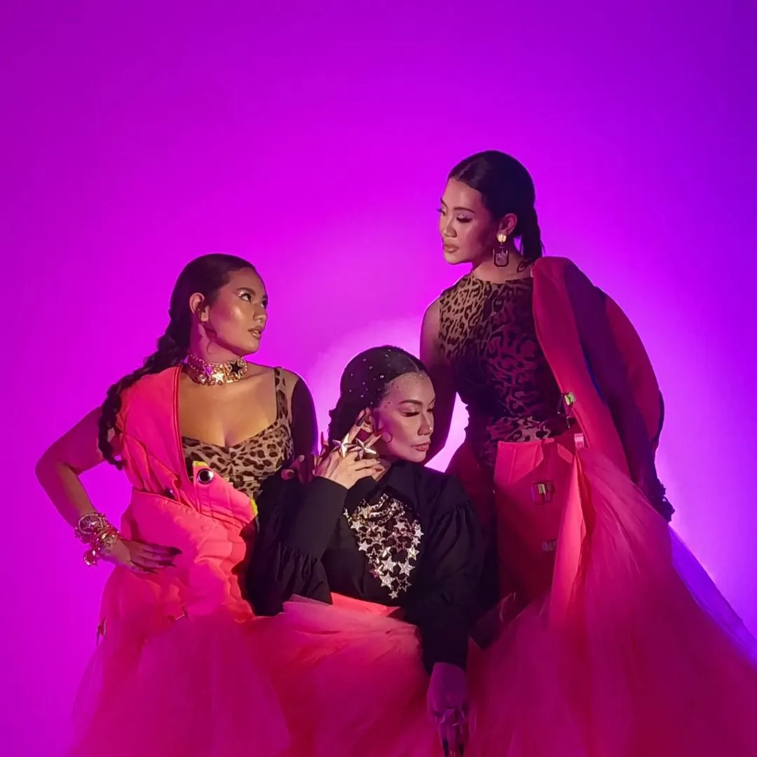 Reza Artamevia, Aaliyah Massaid, dan Zahwa Massaid (Credit: Instagram/rezaartameviaofficial)