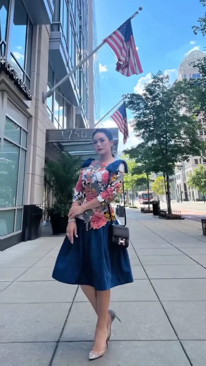 Gayanya Elegan Banget
