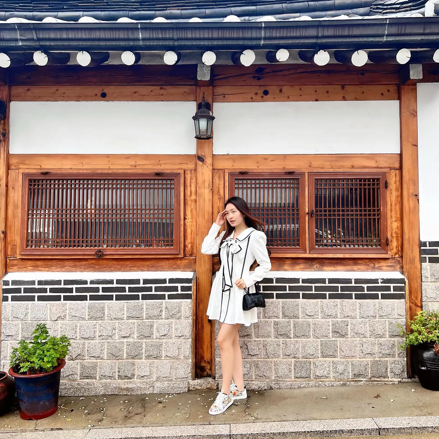 (credit: instagram.com/natashawilona12)