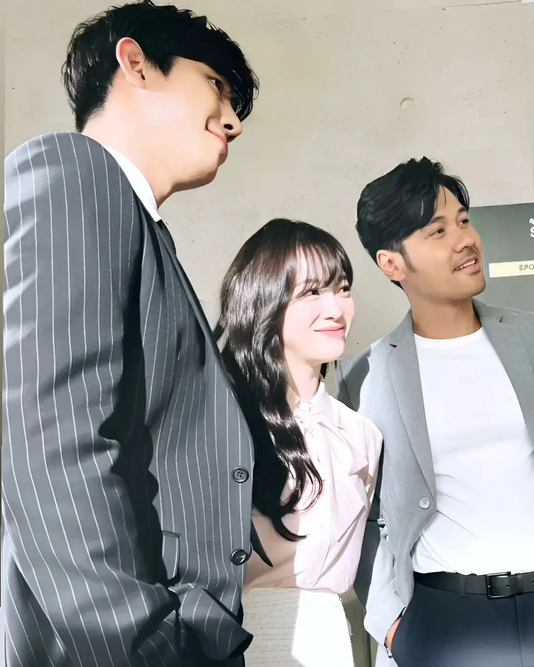 Ahn Hyo Seop, Kim Sejeong, dan Chicco Jerikho (Credit: Instagram/sejeong_imhyoseop)