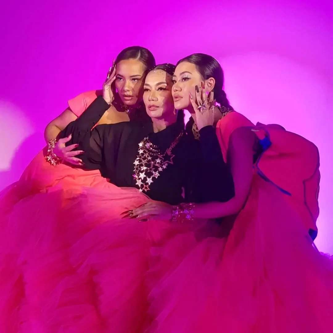 Reza Artamevia, Aaliyah Massaid, dan Zahwa Massaid (Credit: Instagram/rezaartameviaofficial)