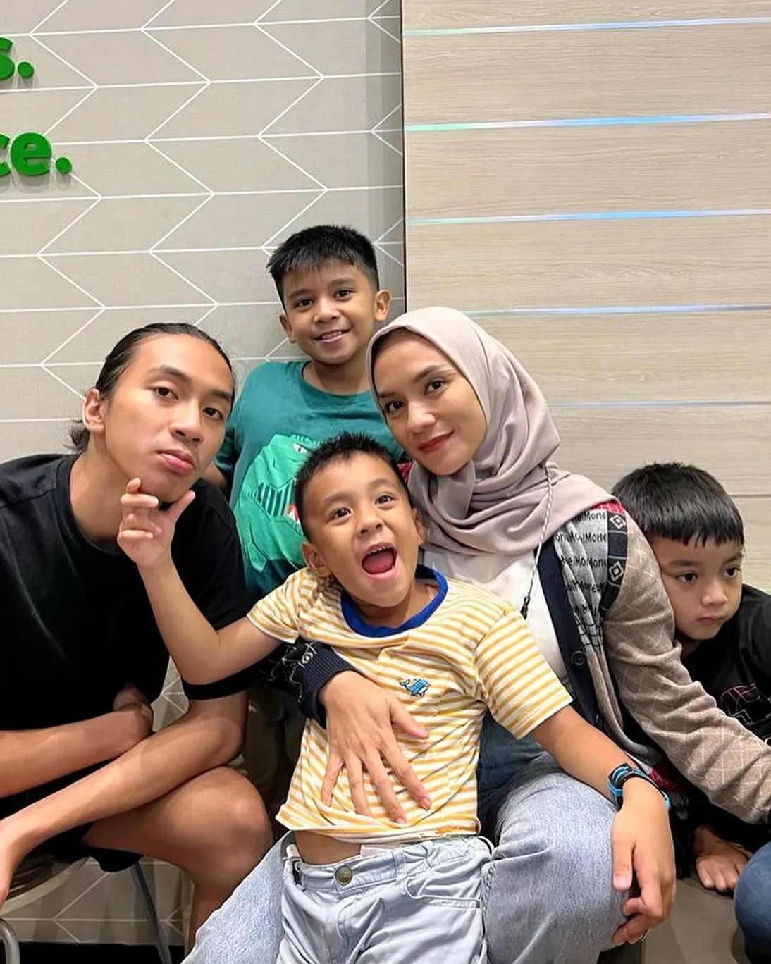 (credit: instagram.com/ennolerian_)