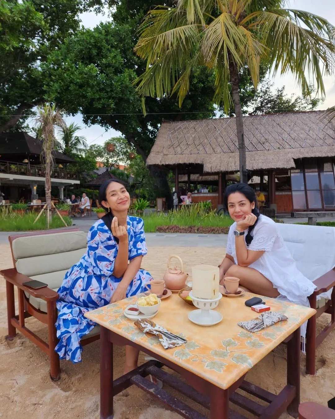 Potret Happy Salma dan Lulu Tobing (Credit: Instagram/happysalma)