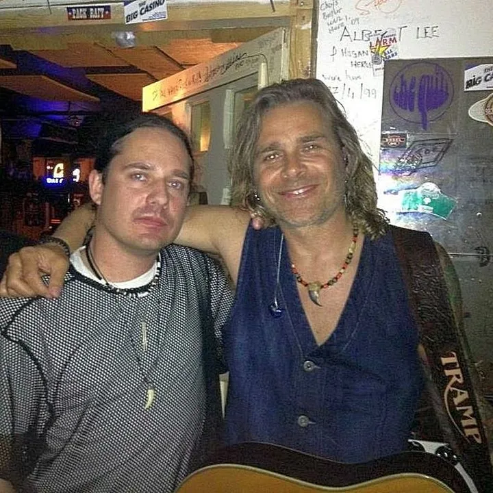 Potret Black Rose dan Mike Tramp (Credit: Instagram/blackrosesweden)