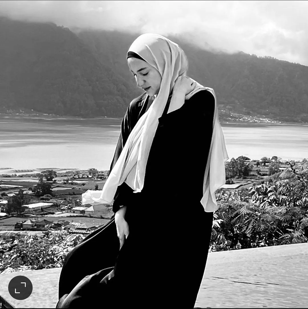 Potret Terbaru Tia Ivanka (Credit: Instagram/tiaivankka)