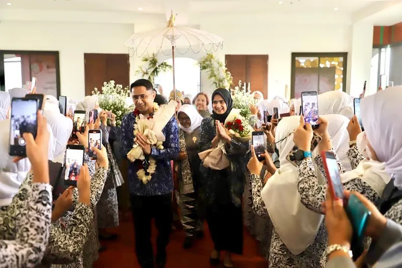 (credit: instagram.com/hengkykurniawan)