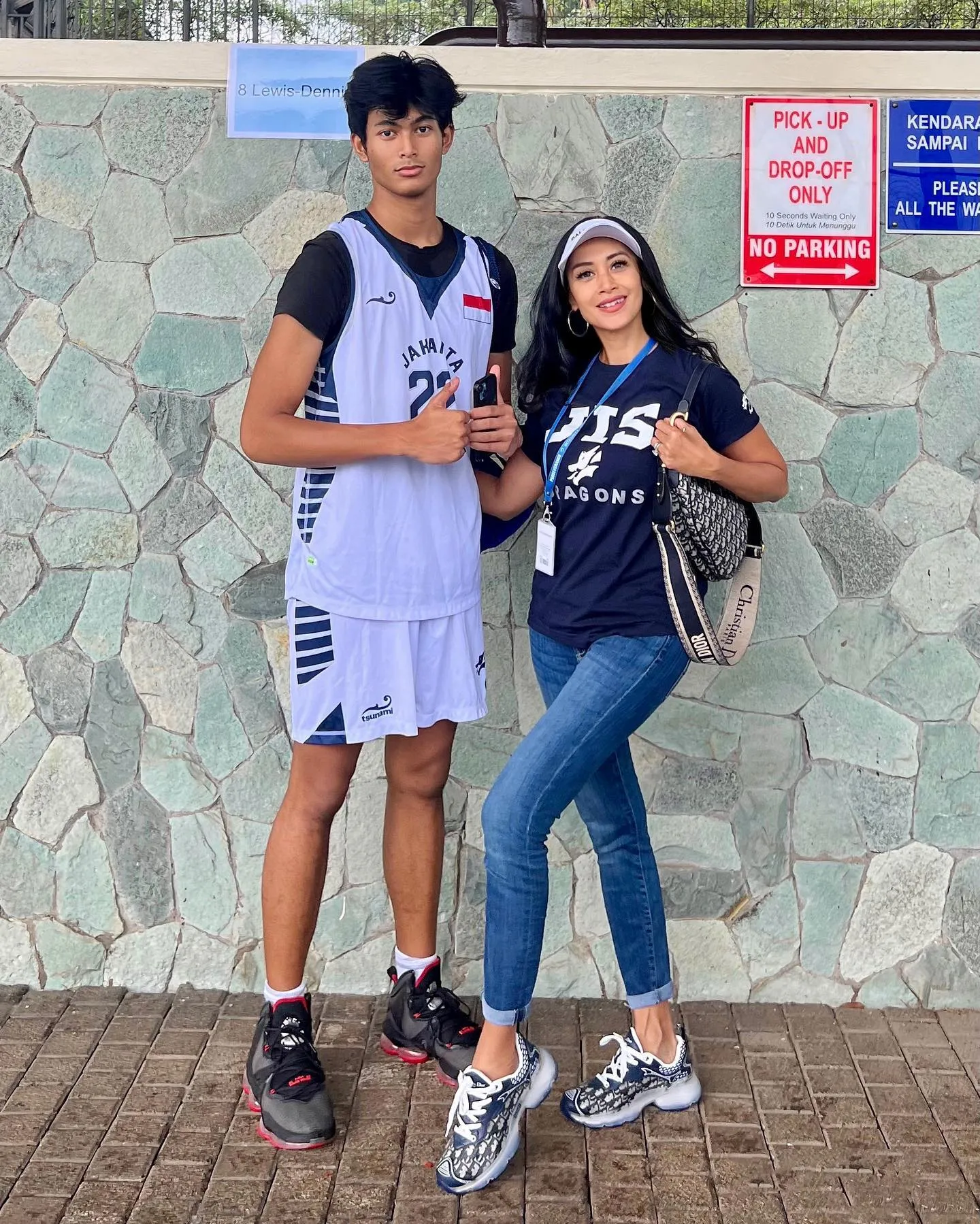 (credit: instagram.com/dps_diahpermatasari)