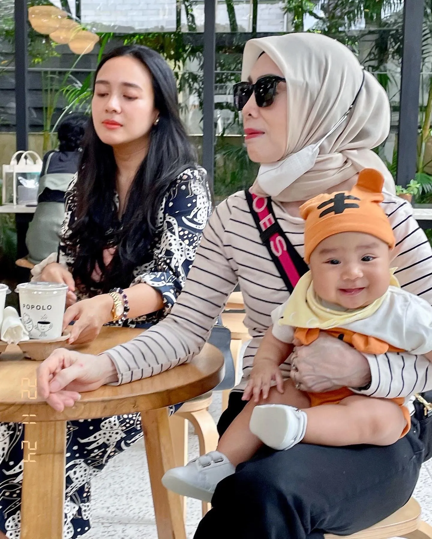 (credit: instagram.com/dea_ananda)