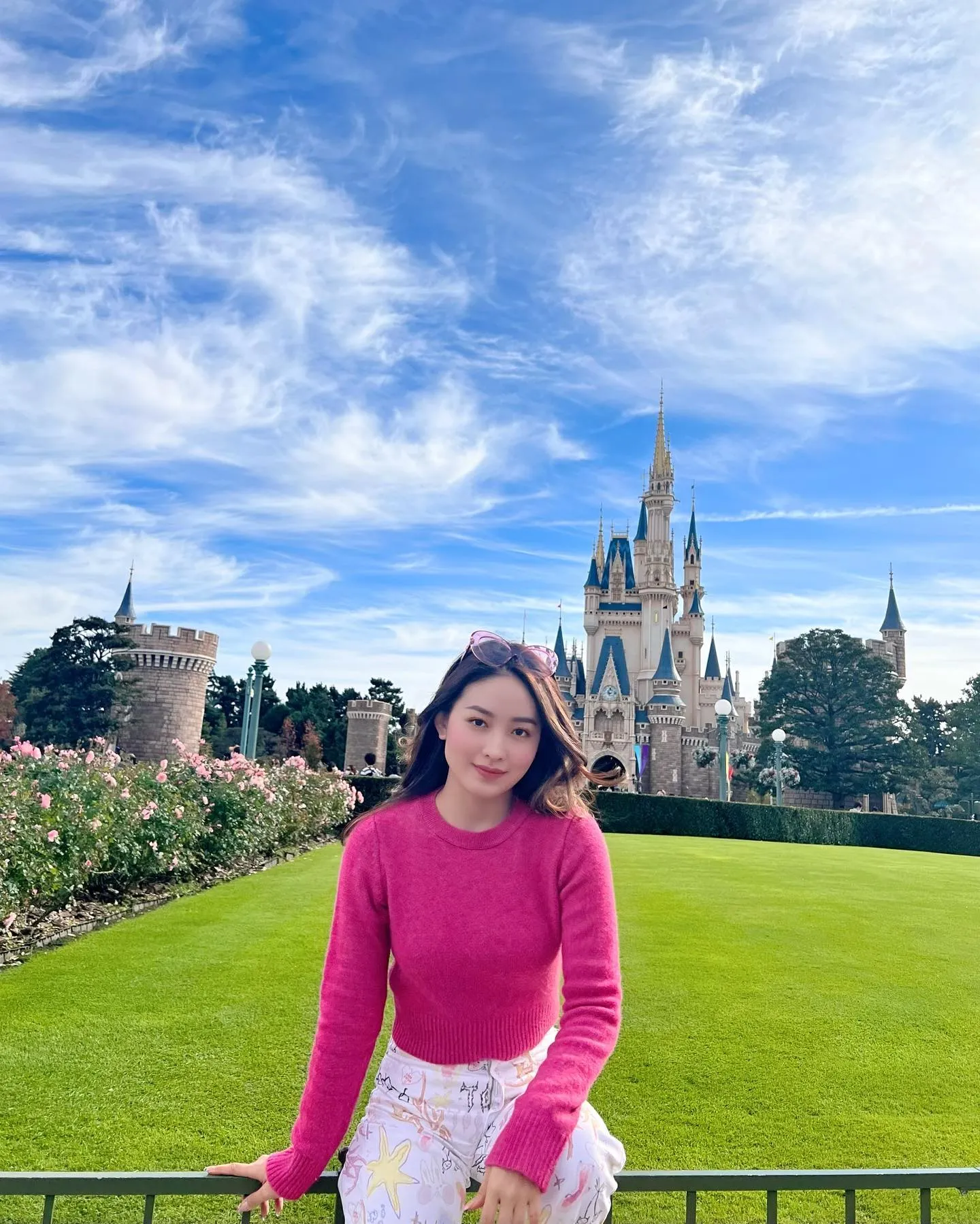 (credit: instagram.com/natashawilona12)