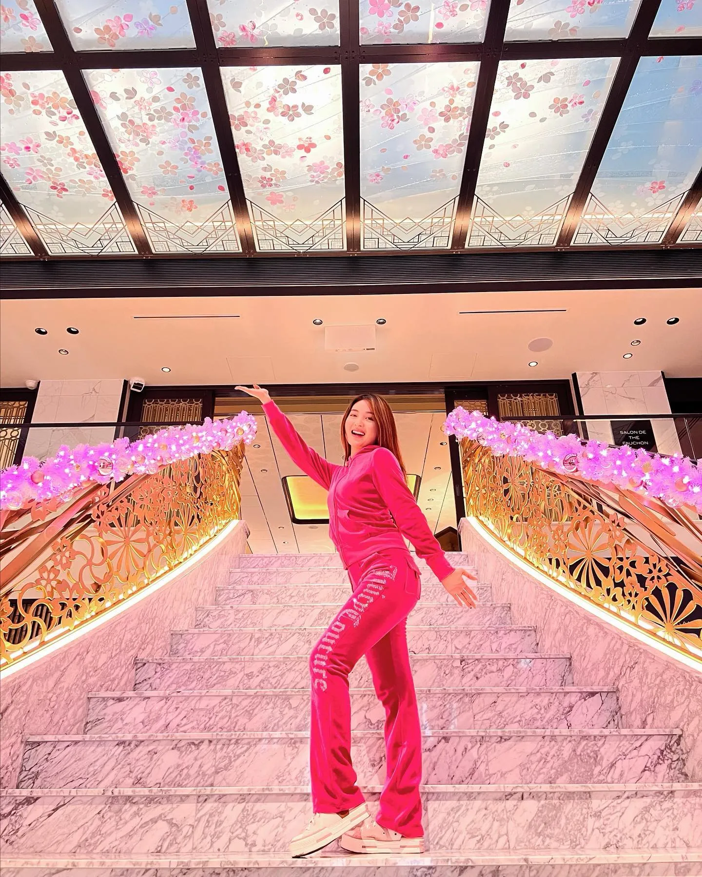 (credit: instagram.com/natashawilona12)