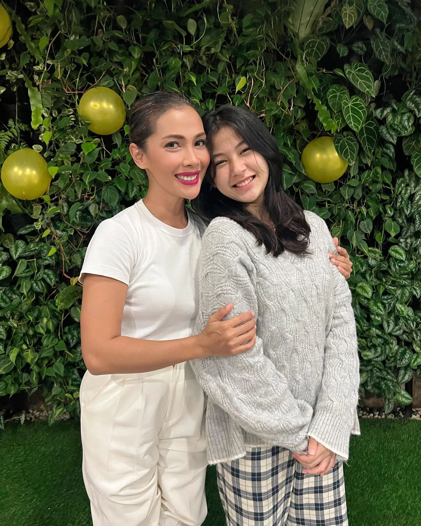 (credit: instagram.com/nadiamulya)