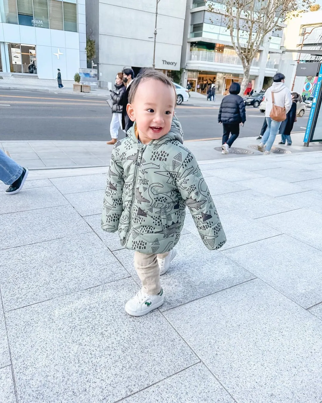 Potret Anzel Anak Audi Marissa dan Anthony Xie di Korea (Credit: Instagram/audimarissa)