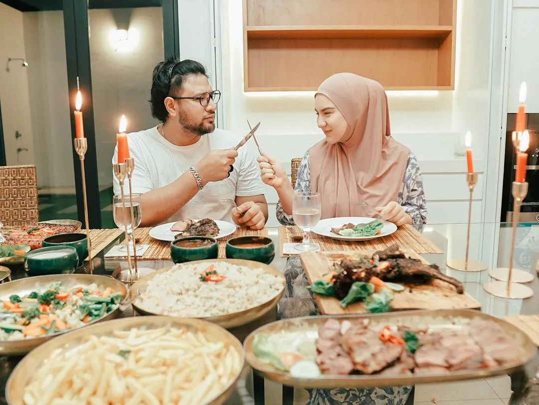 Diduga Kelewat Bahagia