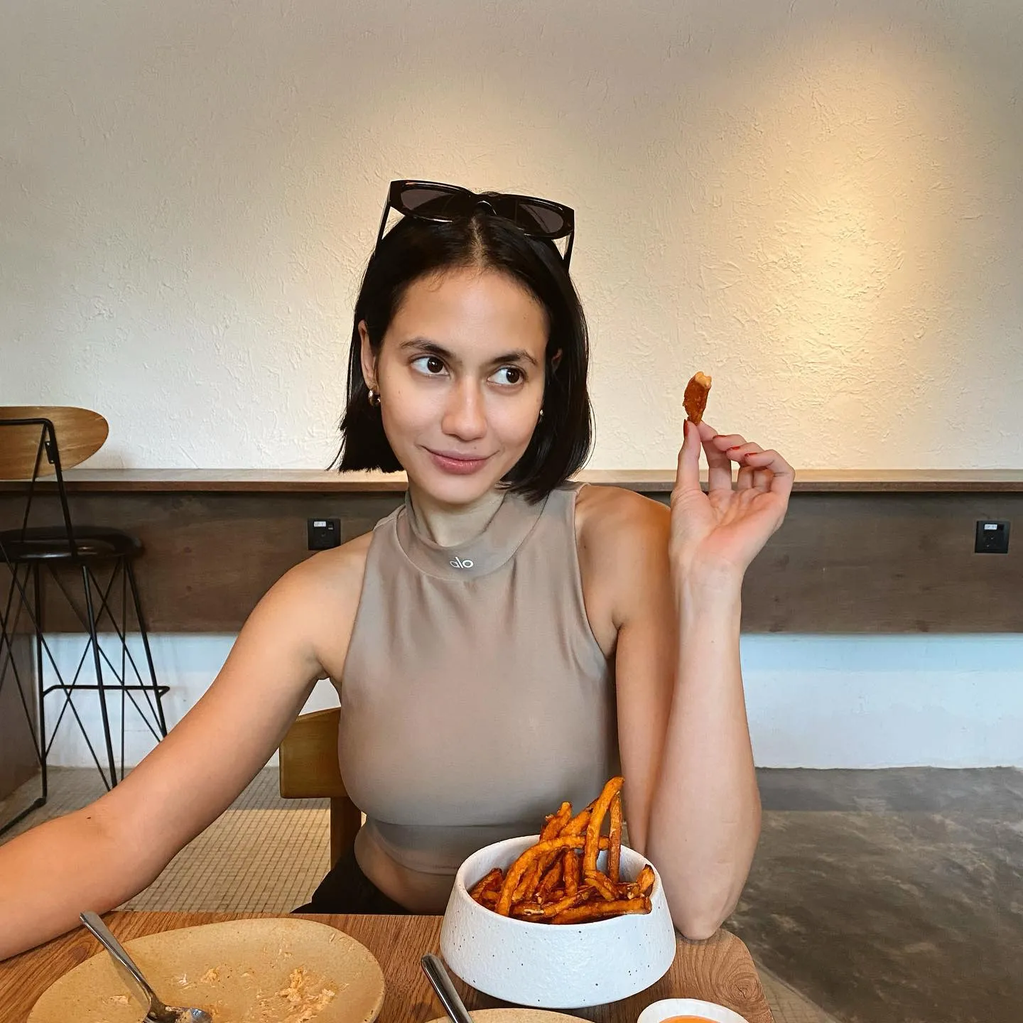 (credit: Instagram.com/pevpearce/)