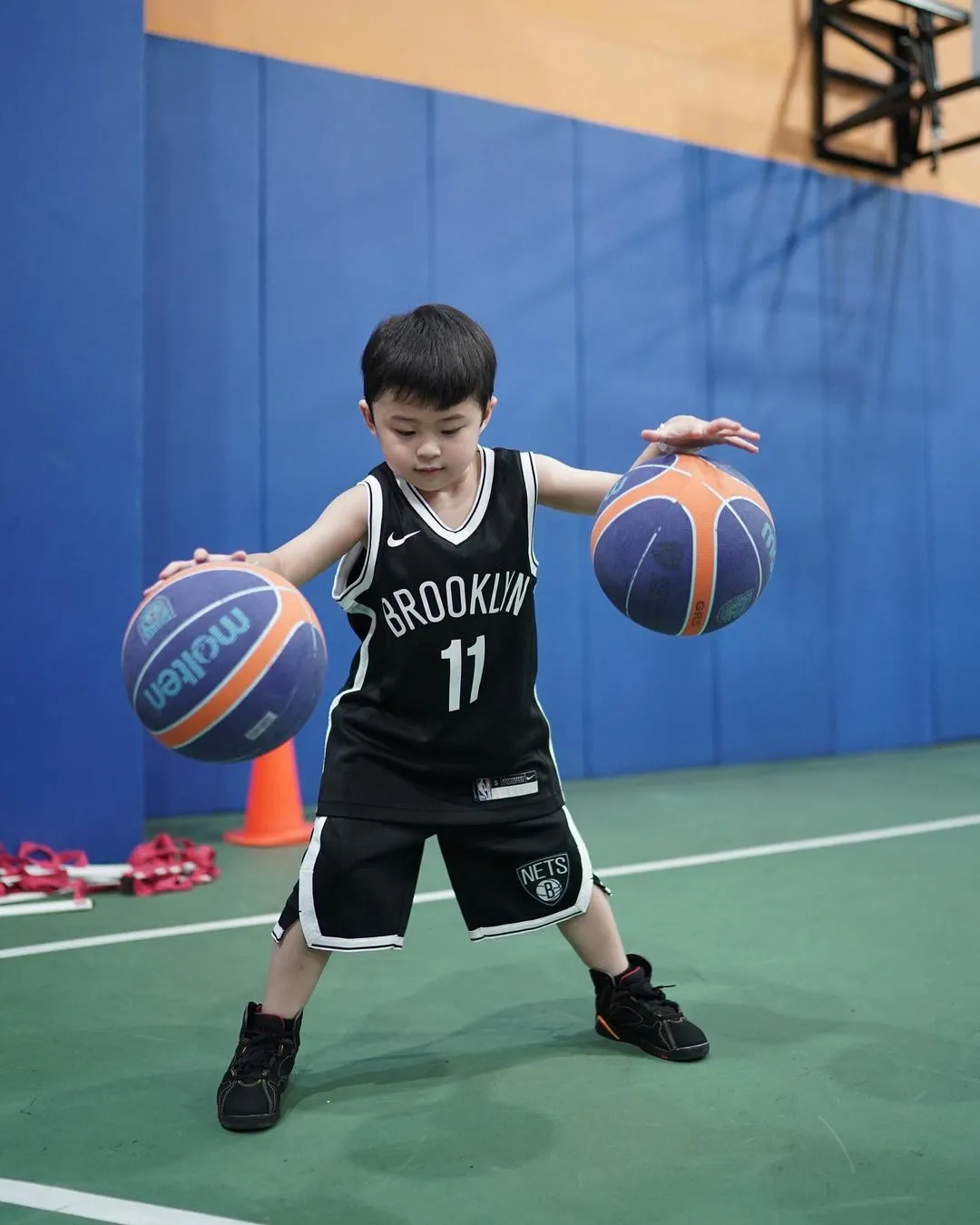 Potret Raphael Moeis Anak Sandra Dewi (Credit: Instagram/raphaelmoeis)