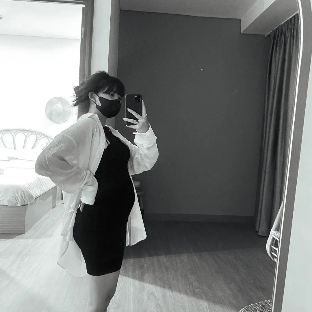 Potret Dinda Azani yang Tengah Hamil (Credit: Instagram/dindazani)