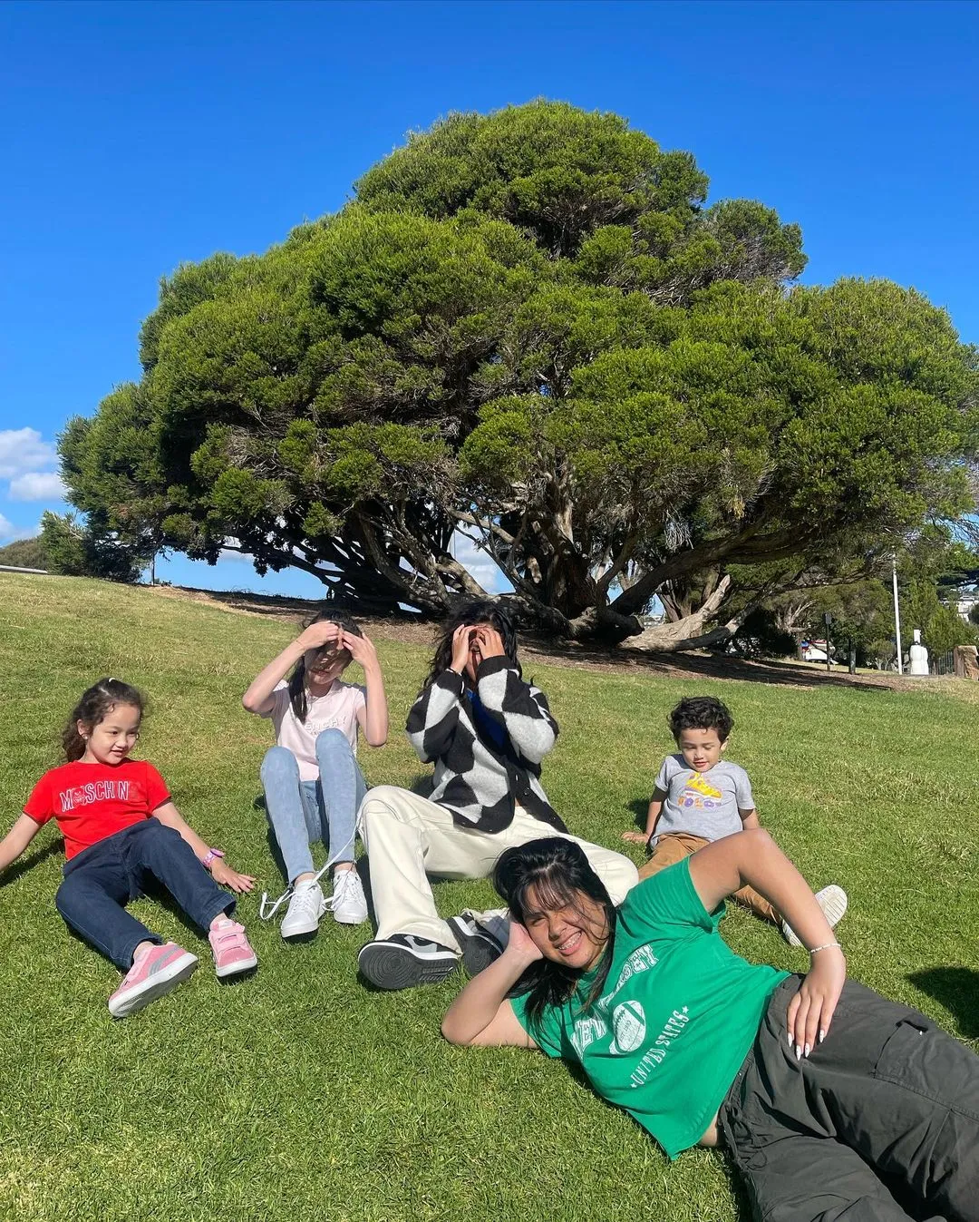 Potret Anak-Anak Ussy Sulistiawaty dan Andhika Pratama (Credit: Instagram/ussypratama)