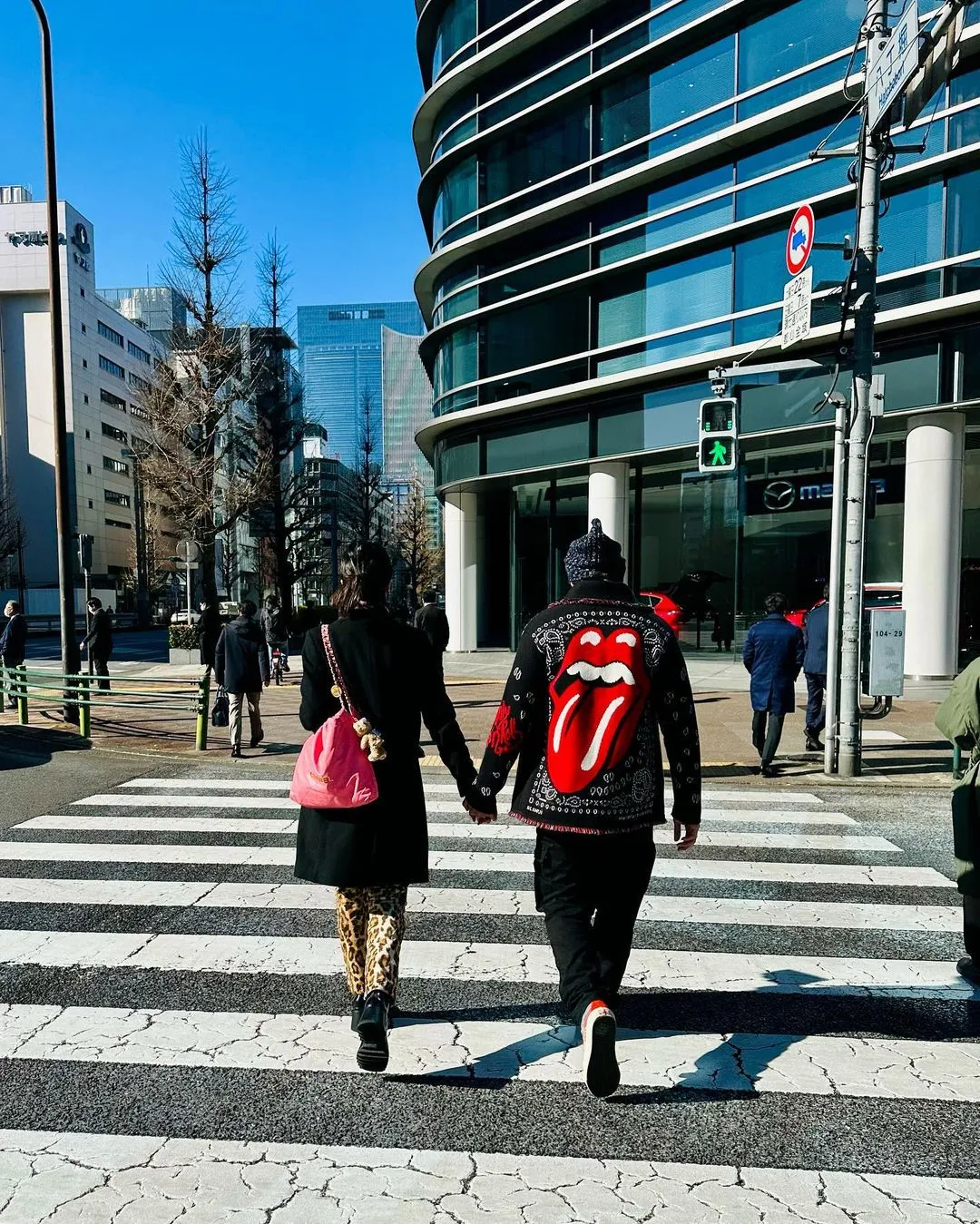 Potret Kemesraan Vino G. Bastian dan Marsha Timothy (Credit: Instagram/vinogbastian__)