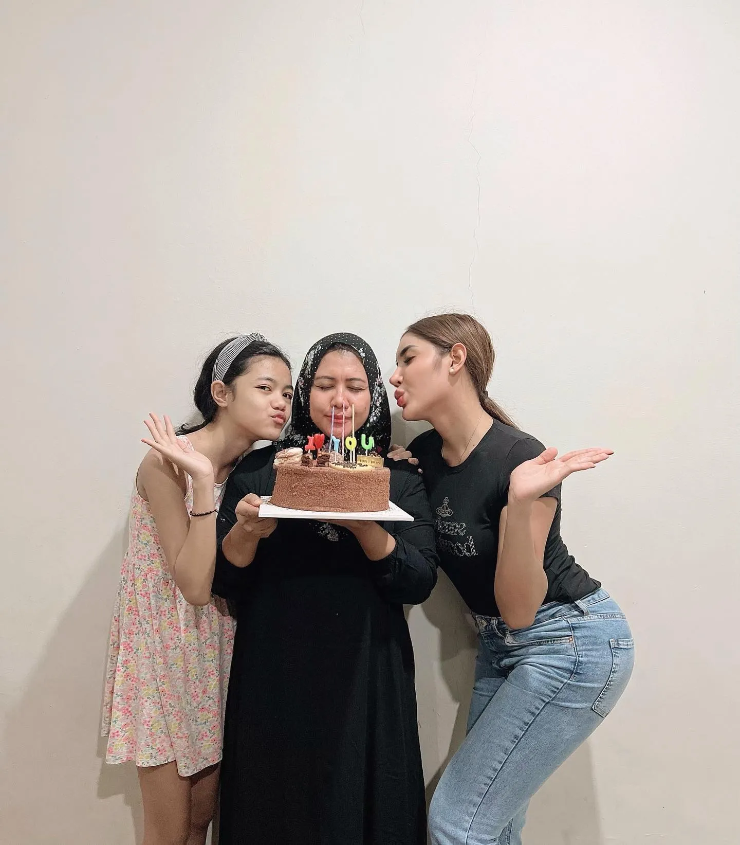 Dekat Banget Sama Keluarga