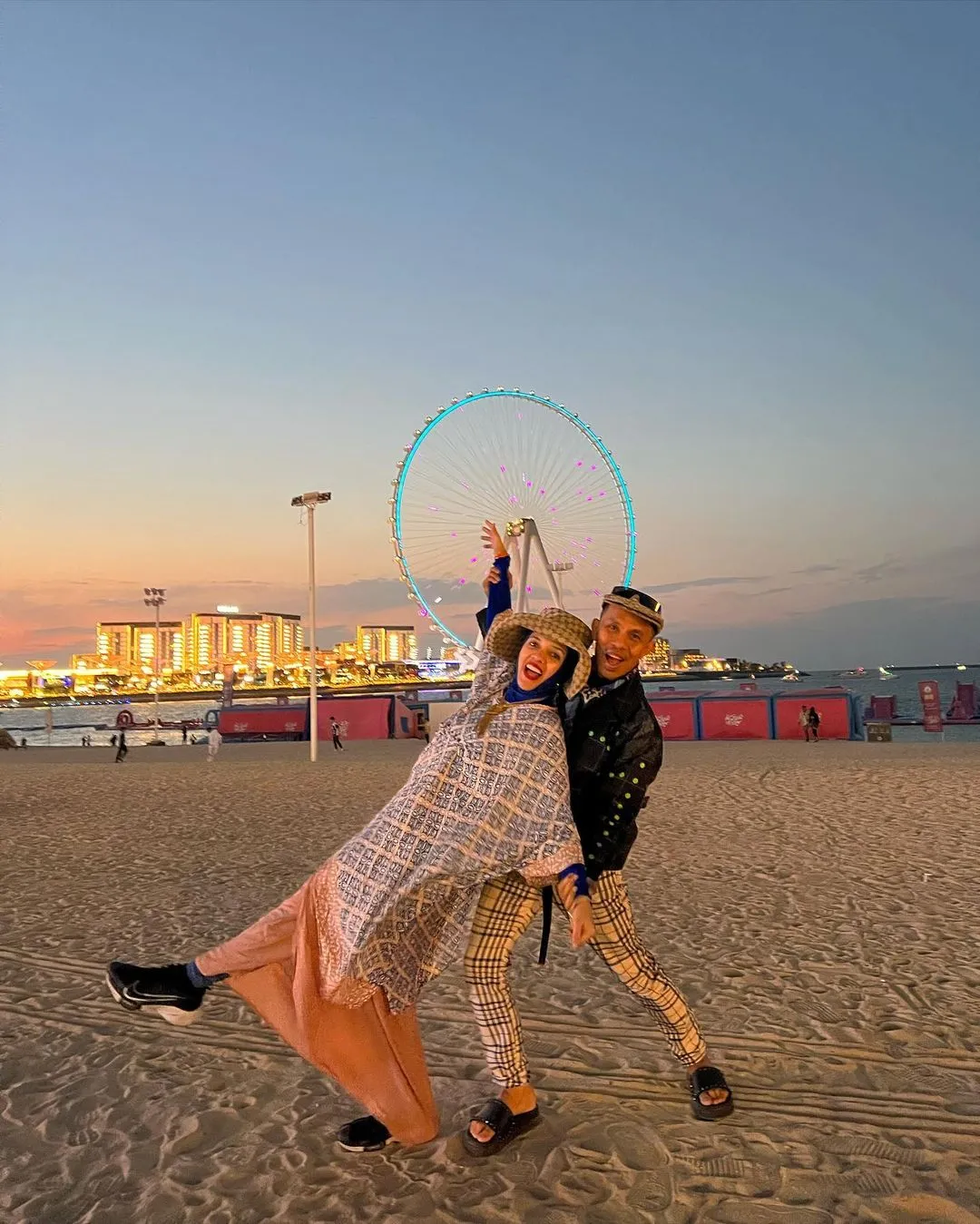 Halilintar Anofial Asmid dan Lenggogeni Faruk (Credit: Instagram/genifaruk)