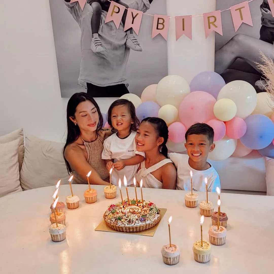 Potret Ketiga Anak Jennifer Bachdim (Credit: Instagram/jenniferbachdim)