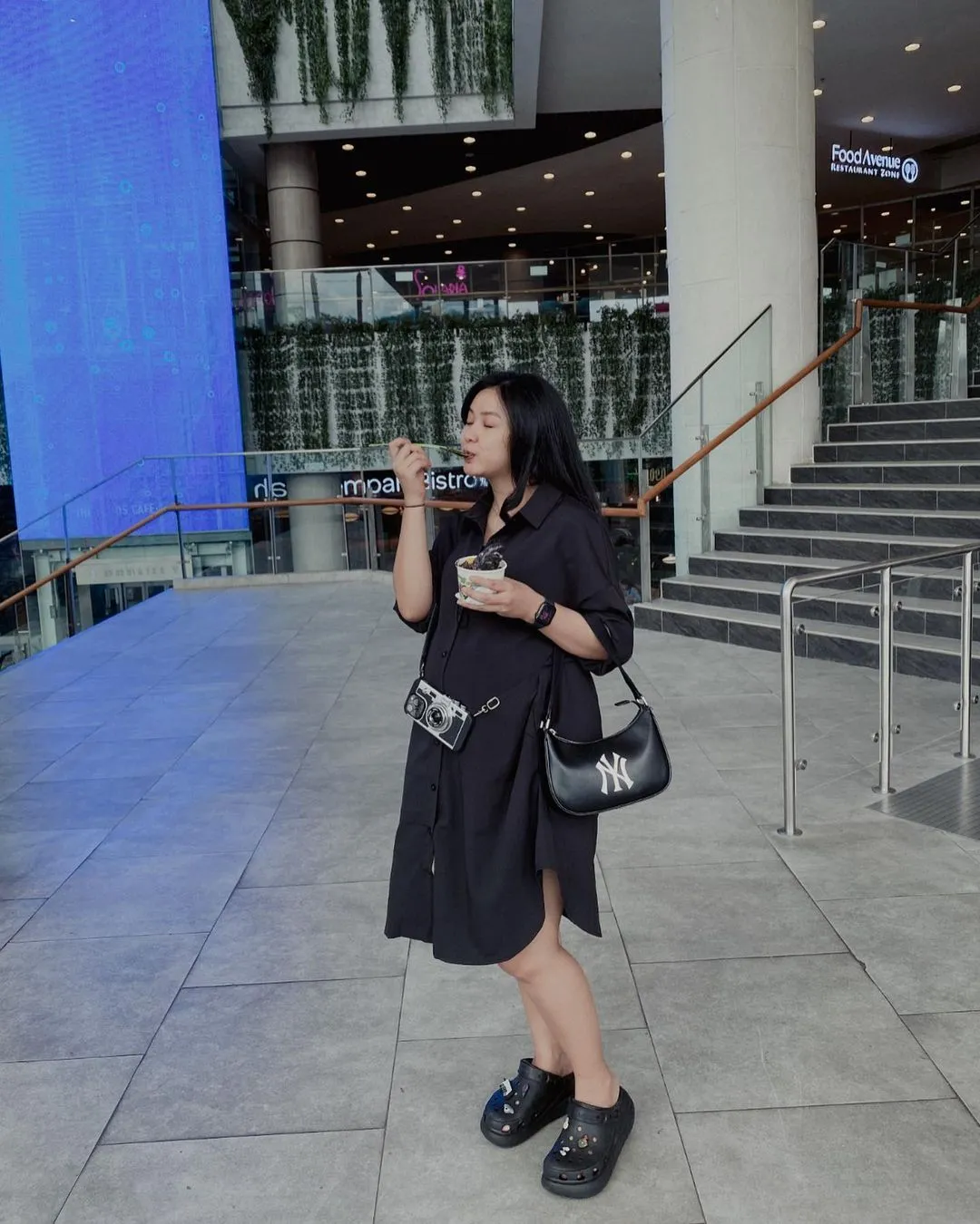 Potret Dinda Azani yang Tengah Hamil (Credit: Instagram/dindazani)