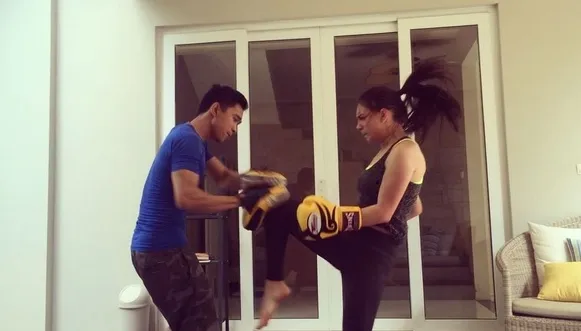 Irish Bella rajin oleharga Muay Thai © Instagram.com/_irishbella_