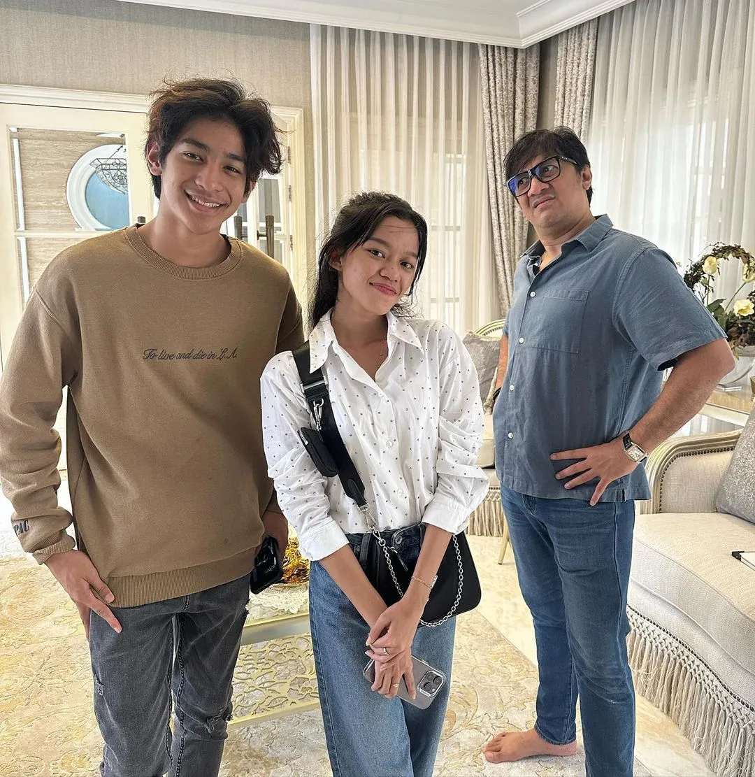 Potret Kenzy Taulany, Ummi Quary, dan Andre Taulany (Credit: Instagram/andreastaulany)