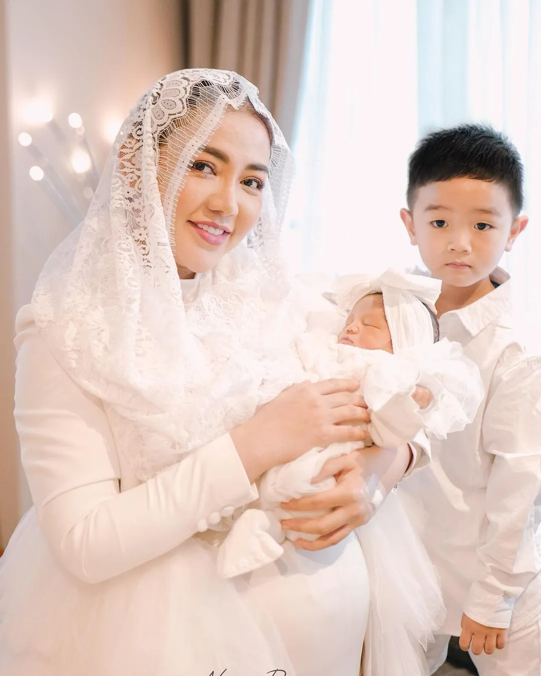 Potret Bella Shofie Bareng 2 Anaknya (Credit: Instagram/bellashofie_rigan)