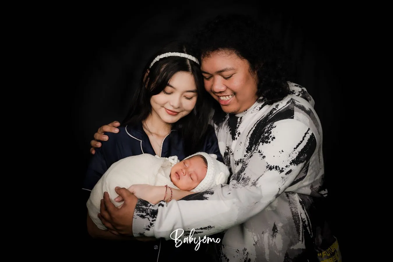 (credit: Instagram.com/ceseniy/Babyomo.id)