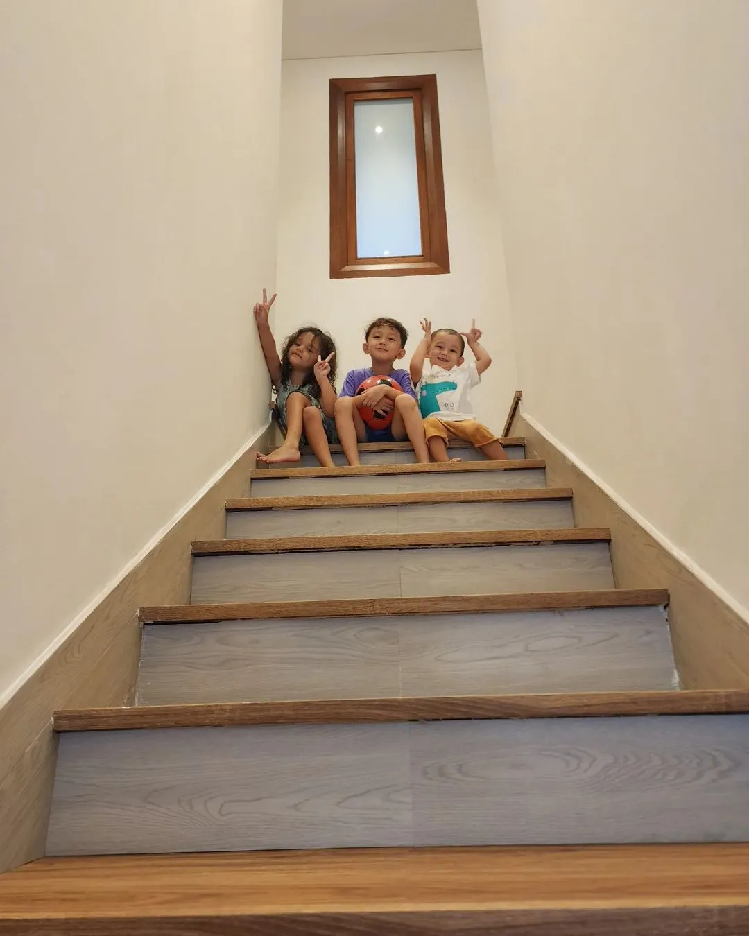 Potret Rose Anak Dahlia Poland dan Fandy Christian (Credit: Instagram/dahliachr)