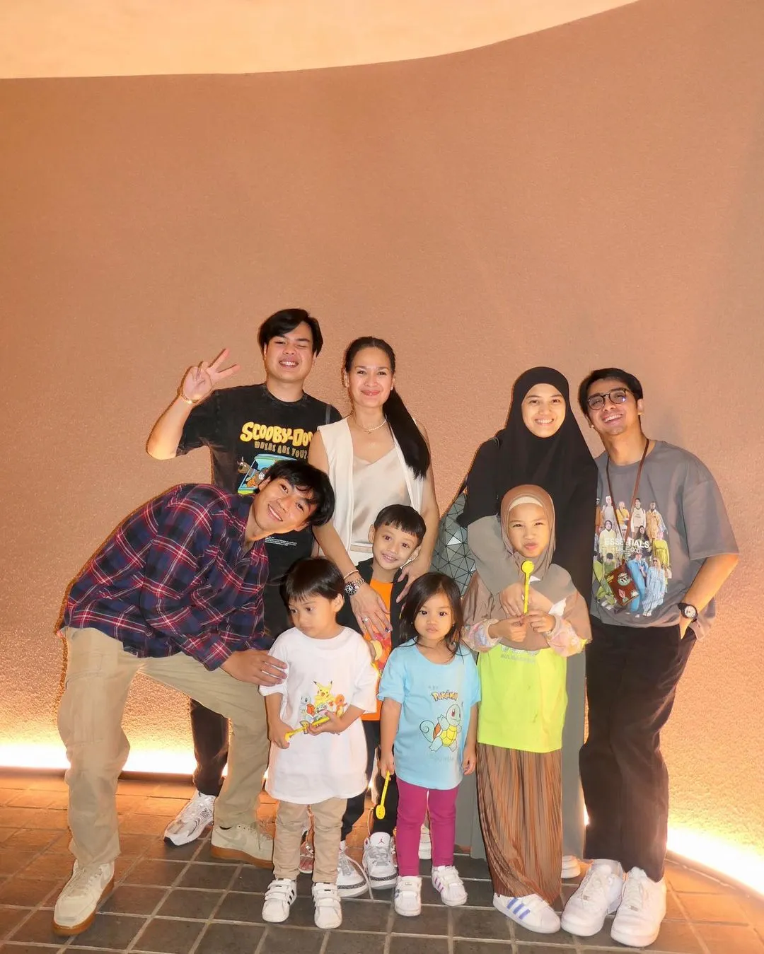 Satu Keluarga Baby Face Semua