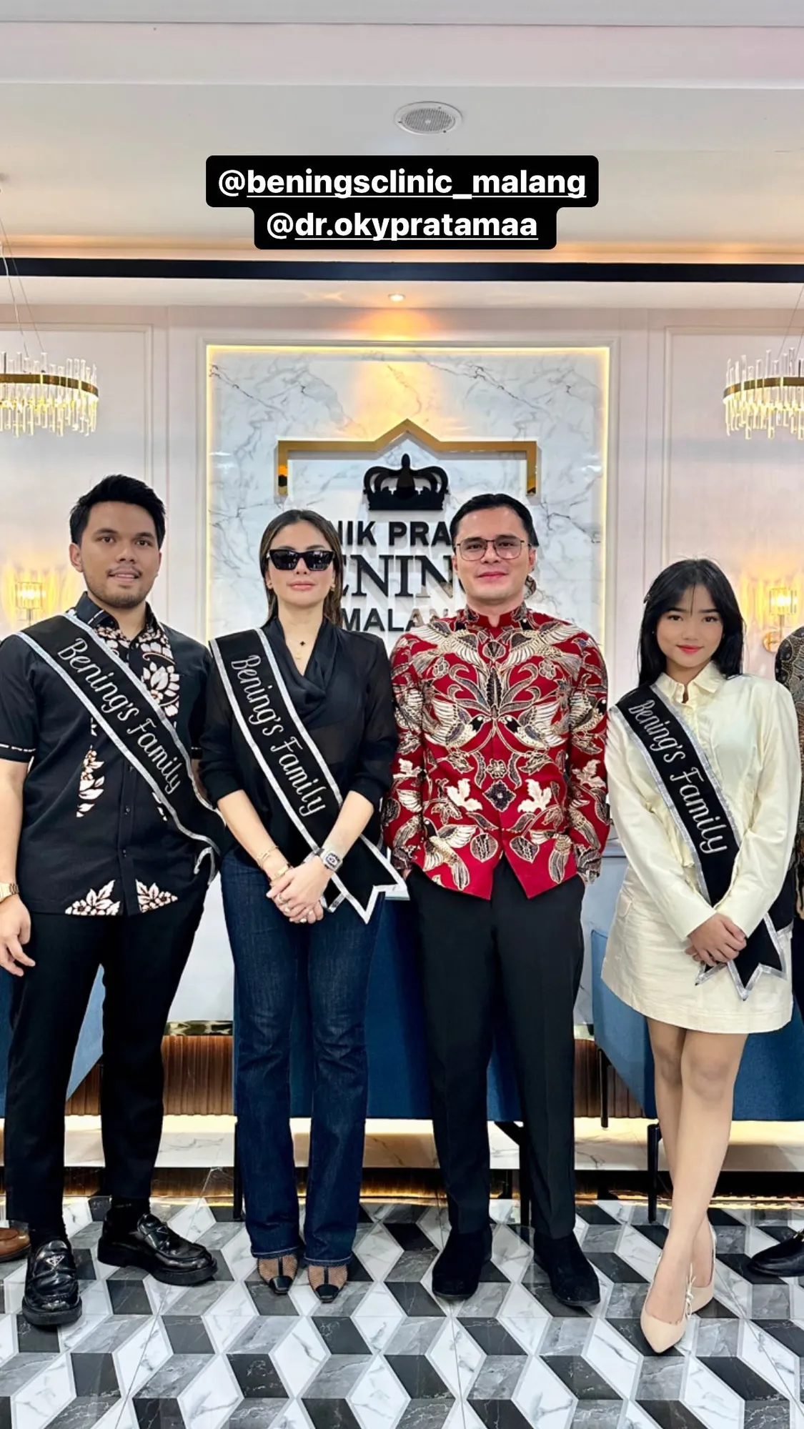 Punya Hubungan Baik